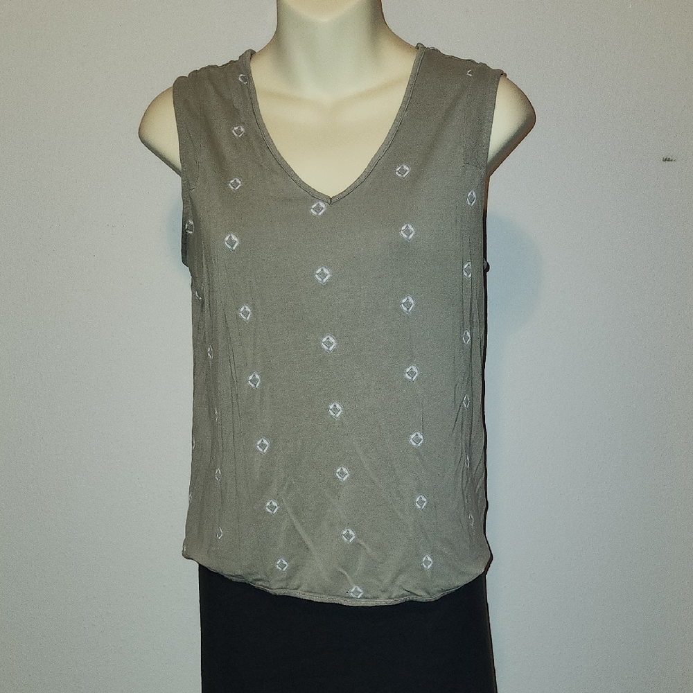 Old Navy Dark Olive Green Sleeveless VNeck Top